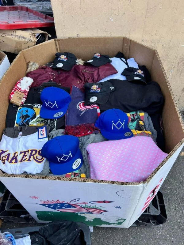 Clothing Liquidation Pallet — listing photo 2, lot PC-GENER-0055
