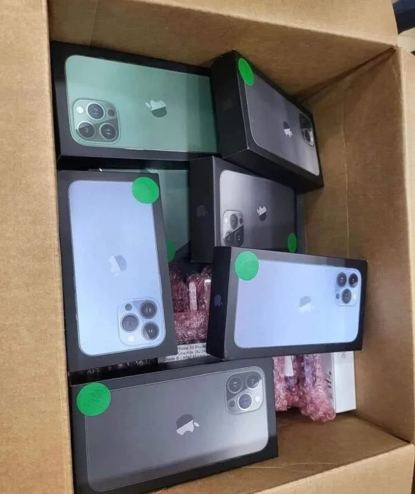 IPhone 13 Pro Max Pallets — listing photo 4, lot PC-GENER-0081