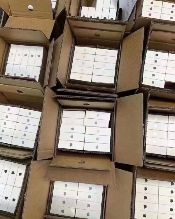 Iphone 14 Pro Max Pallets — listing photo 3, lot PC-GENER-0083