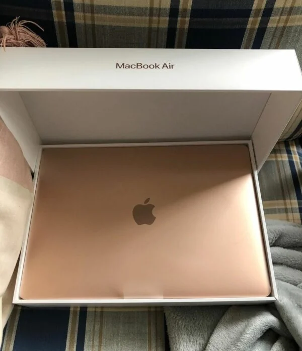 Macbook Liquidation — listing photo 2, lot PC-GENER-0098