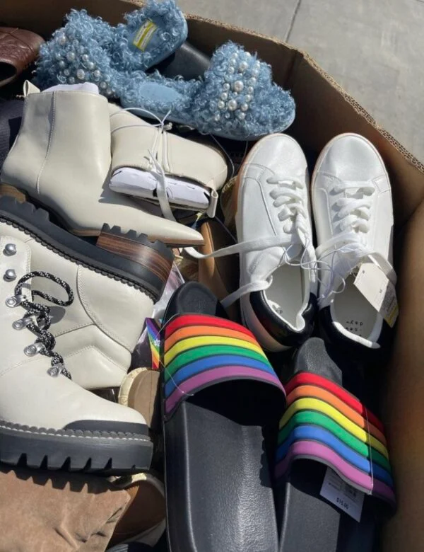 Mixed Shoes Pallet — listing photo 3, lot PC-GENER-0110