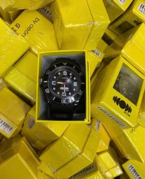 Moon Black Unisex Watch Pallet — listing photo 1, lot PC-GENER-0111