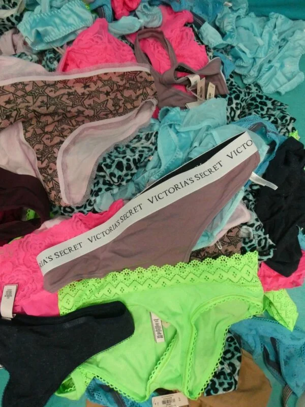 Victoria Secret Wholesale Pallets – Underwear Pallets — listing photo 4, lot PC-GENER-0155