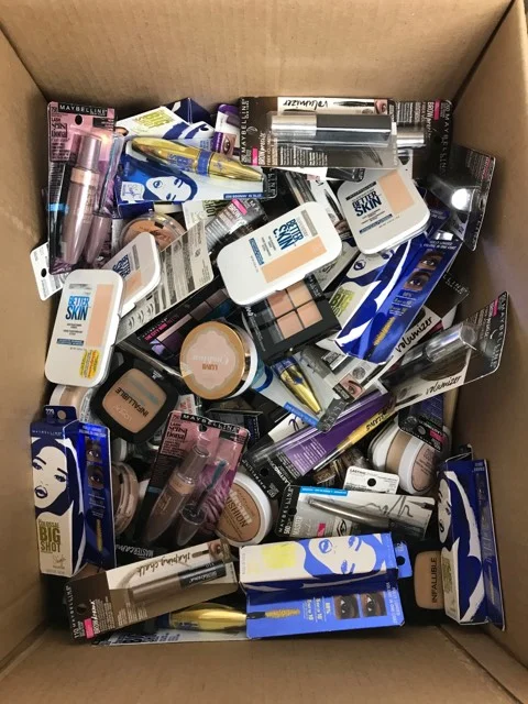 Mix Cosmetic Liquidations — listing photo 3, lot PC-GENER-0105