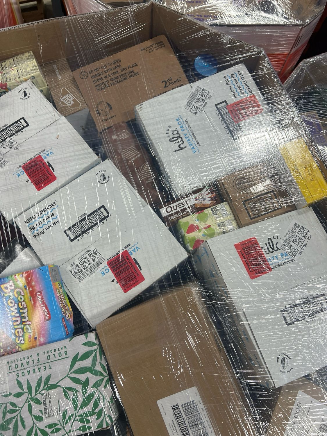 Amazon Food Pallet AMZF-3404 — listing photo 2, lot PC-AMAZO-0008