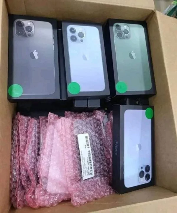 IPhone 13 Pro Max Pallets — listing photo 3, lot PC-GENER-0081