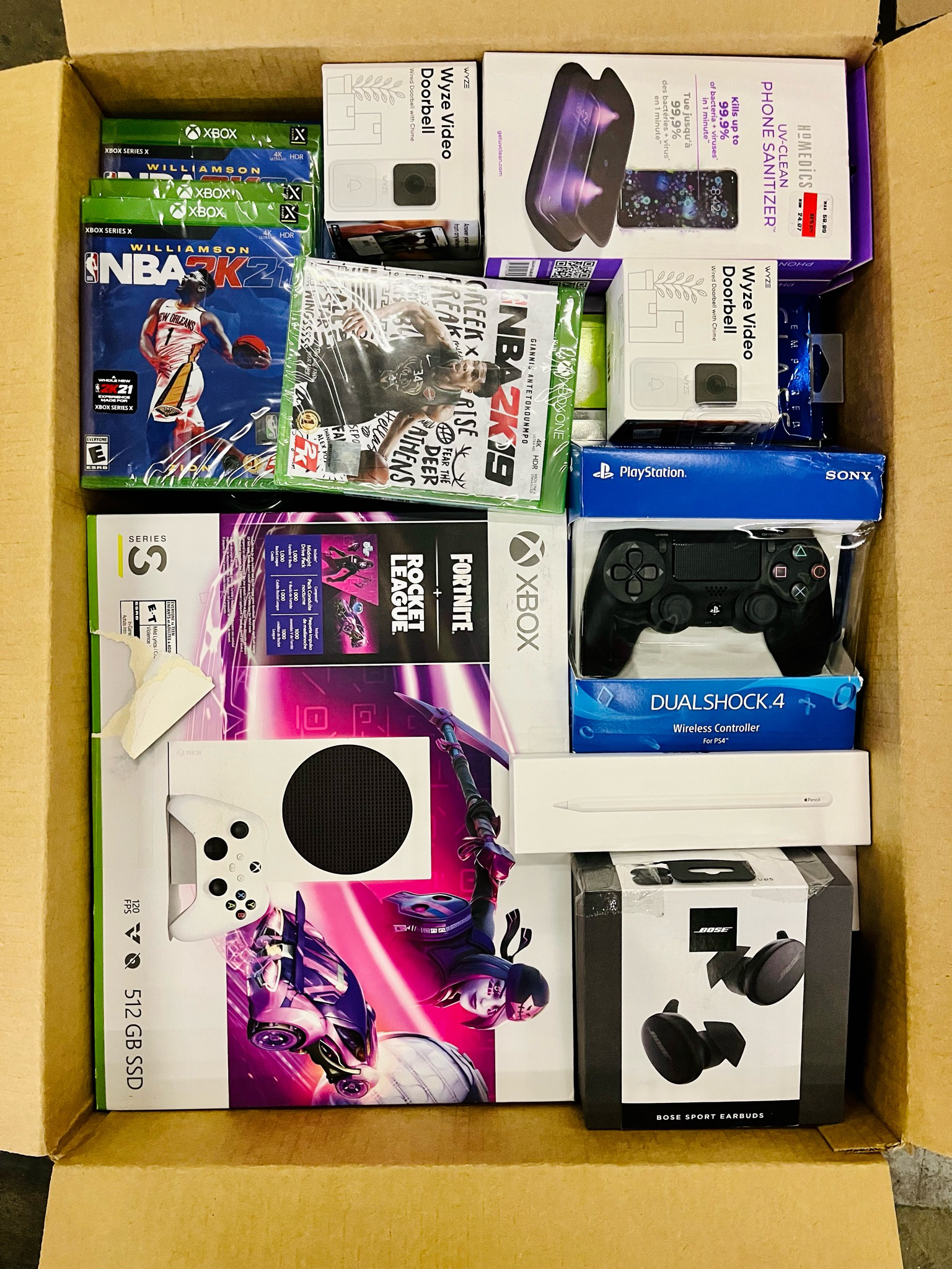 Target Electronics Assorted Returns Box – Unmanifested Liquidation Lot — listing photo 1, lot PC-NEWAR-0201
