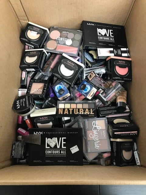 Mix Cosmetic Liquidations — listing photo 4, lot PC-GENER-0105