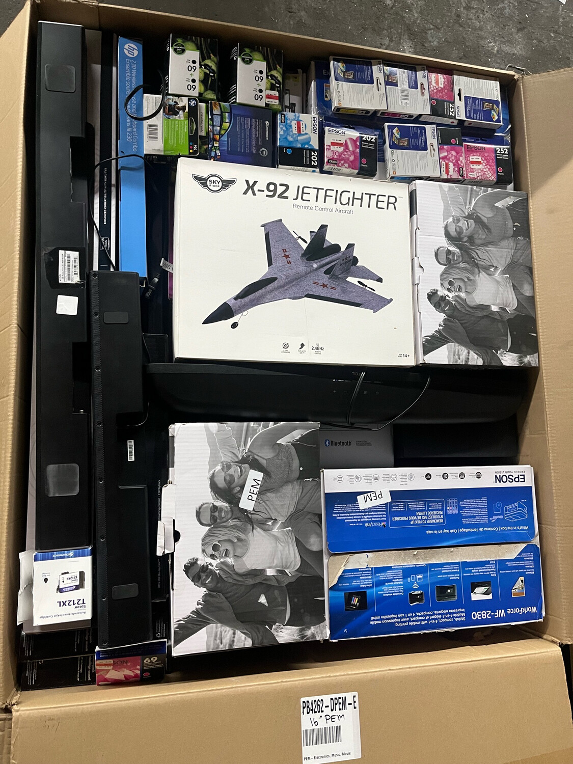 Target Electronics Assorted Box (Large) – Unmanifested Liquidation Lot — listing photo 7, lot PC-NEWAR-0202