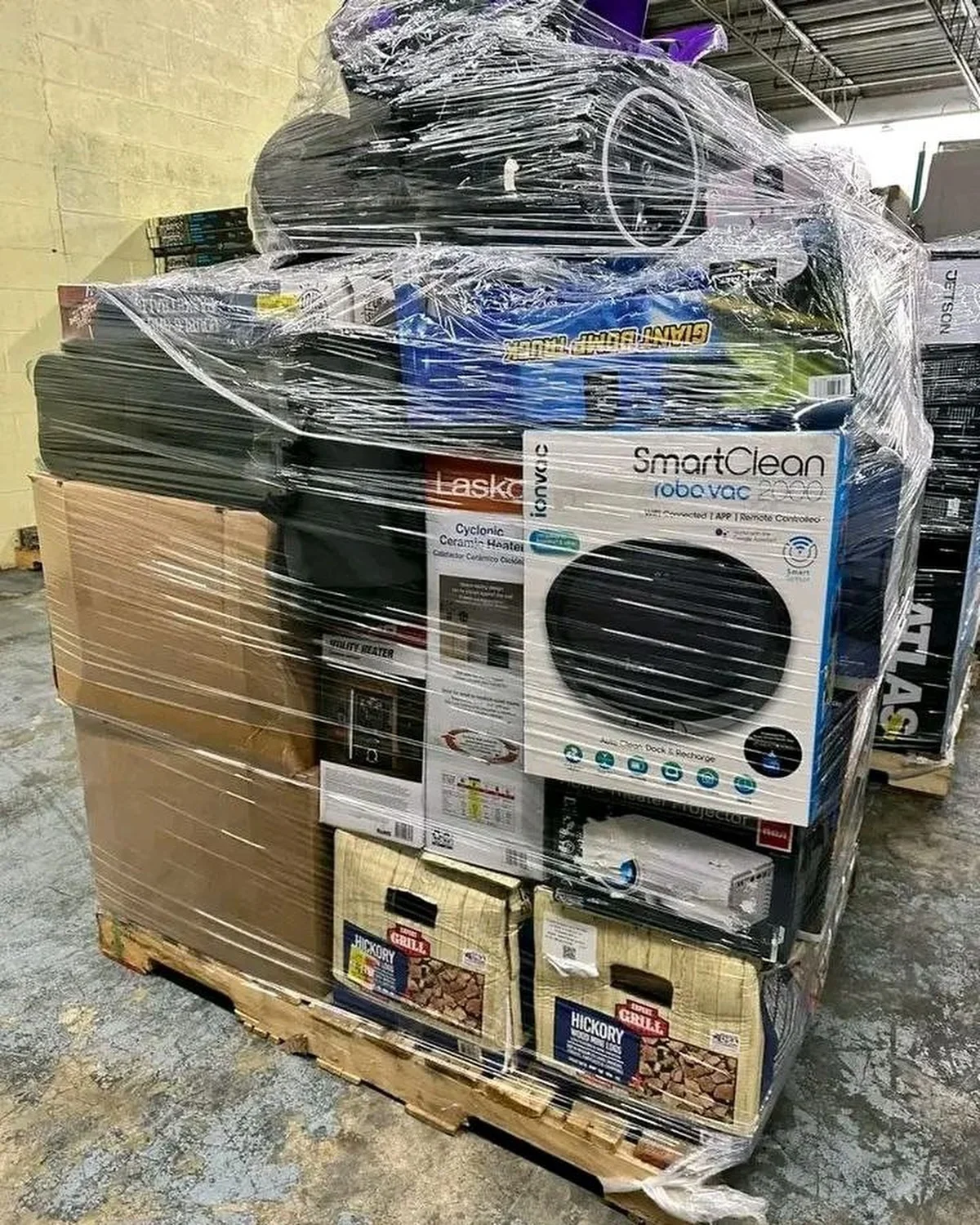 Walmart Return Pallets — listing photo 1, lot PC-GENER-0157