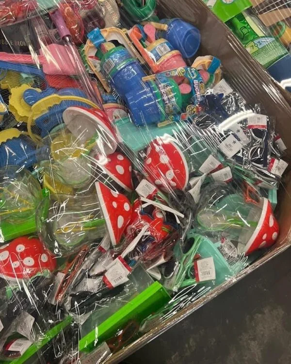 Wholesale Kids Toys Pallets — listing photo 1, lot PC-GENER-0160