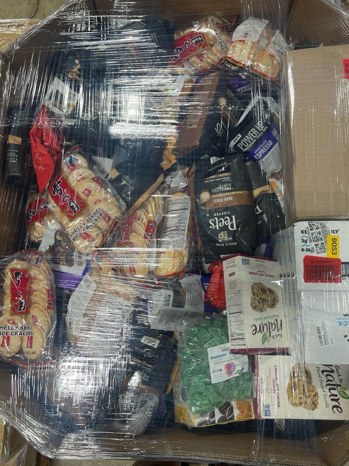 Amazon Food Pallet AMZF-3507 — listing photo 2, lot PC-AMAZO-0014