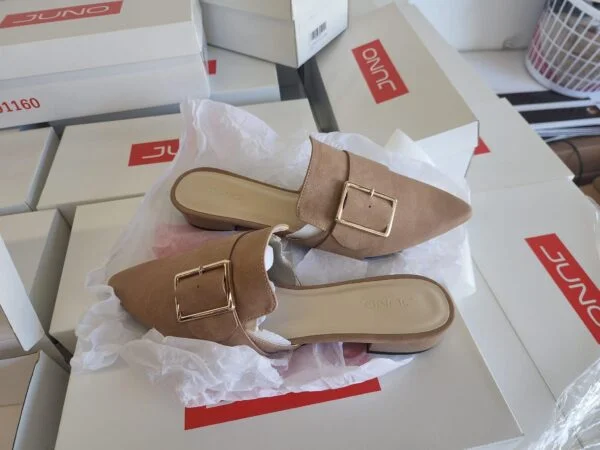 Women Shoes and Sandles — listing photo 1, lot PC-GENER-0166