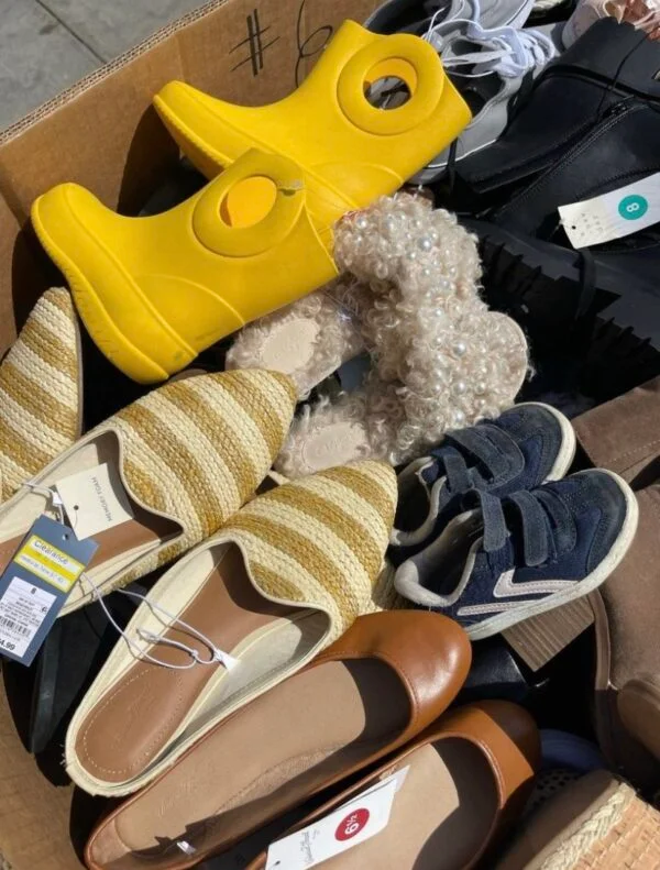 Mixed Shoes Pallet — listing photo 5, lot PC-GENER-0110