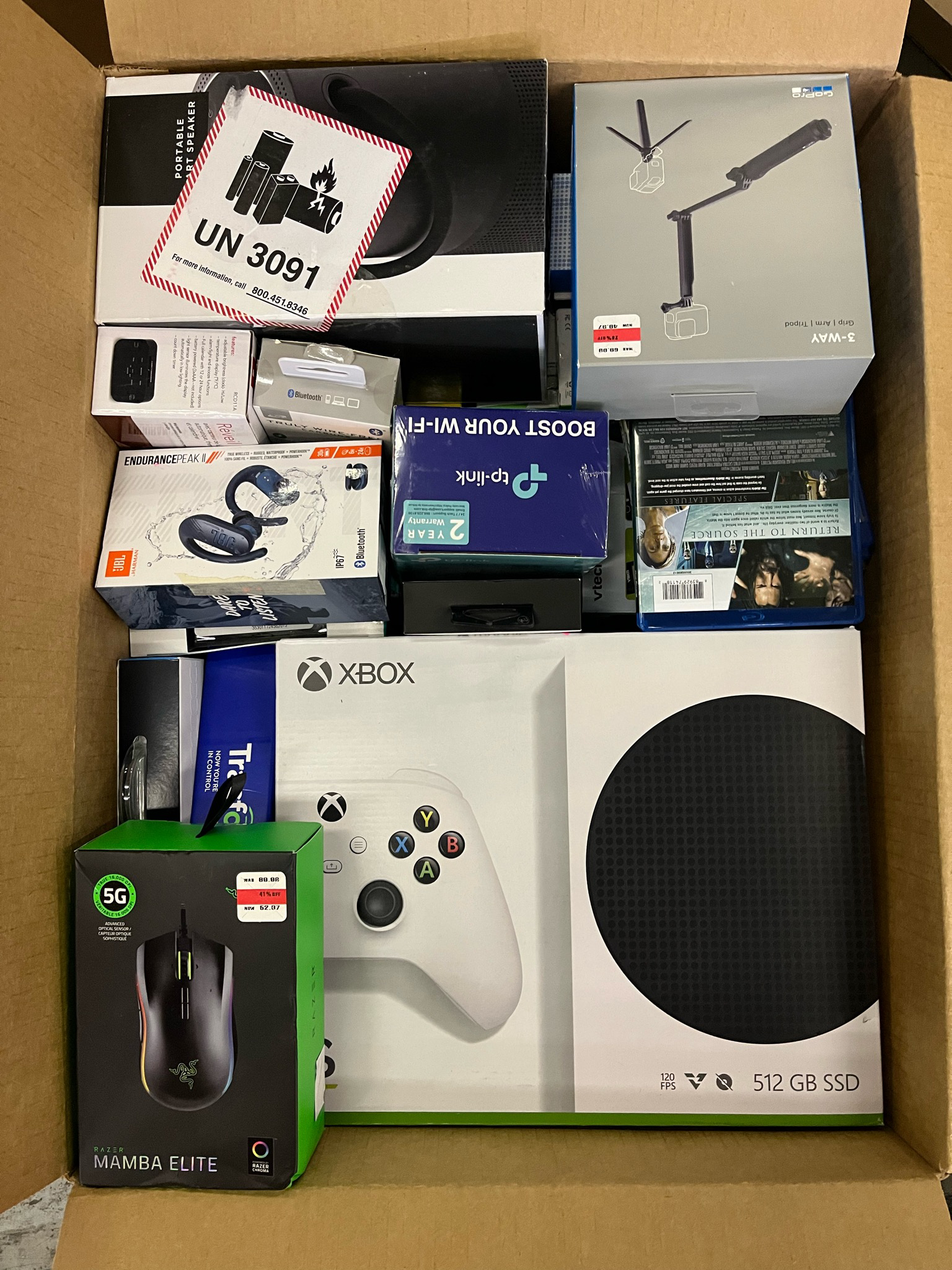 Target Electronics Assorted Returns Box – Unmanifested Liquidation Lot — listing photo 9, lot PC-NEWAR-0201