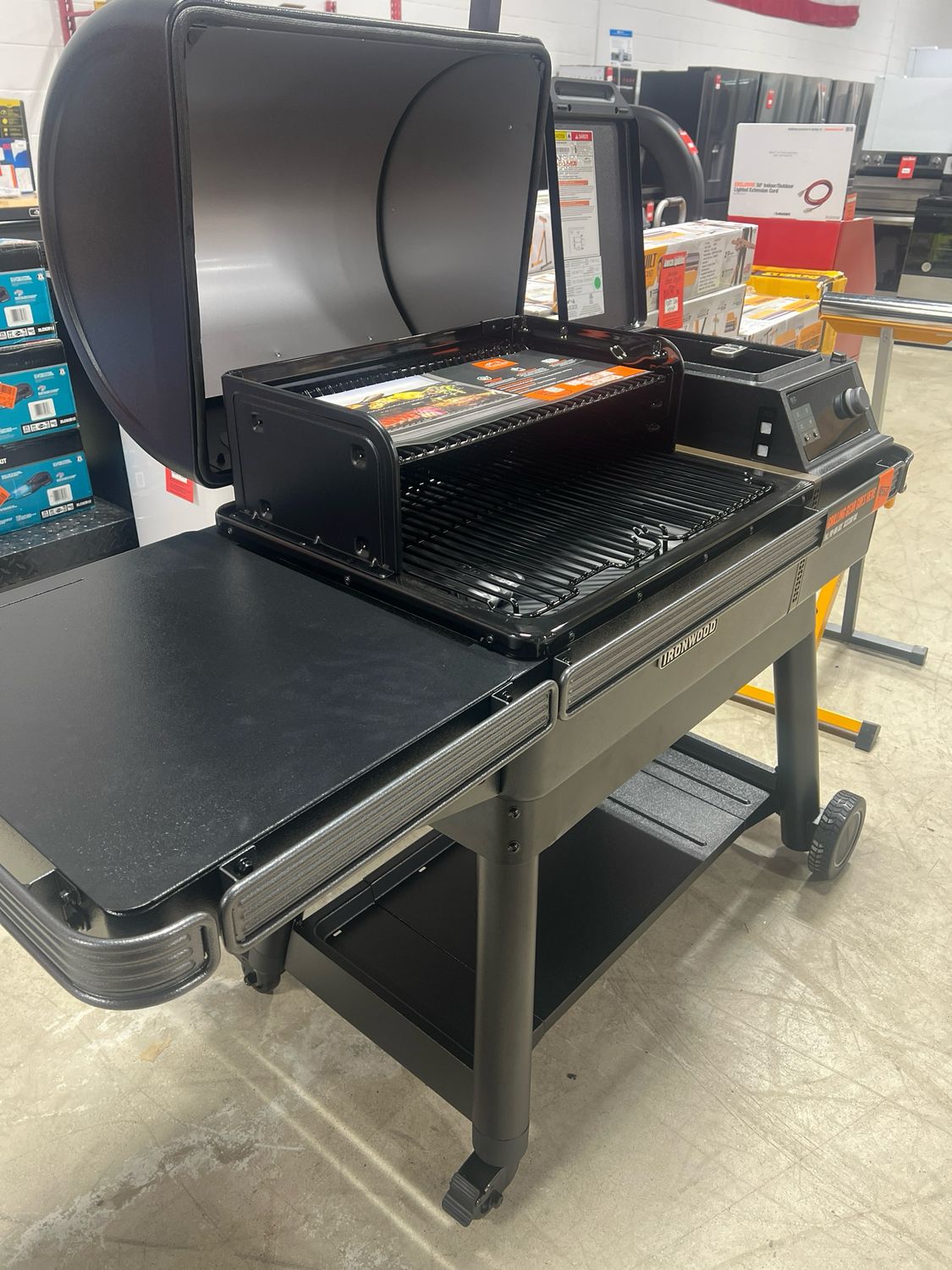 Traeger Ironwood Smoker — listing photo 2, lot PC-HOMED-0192