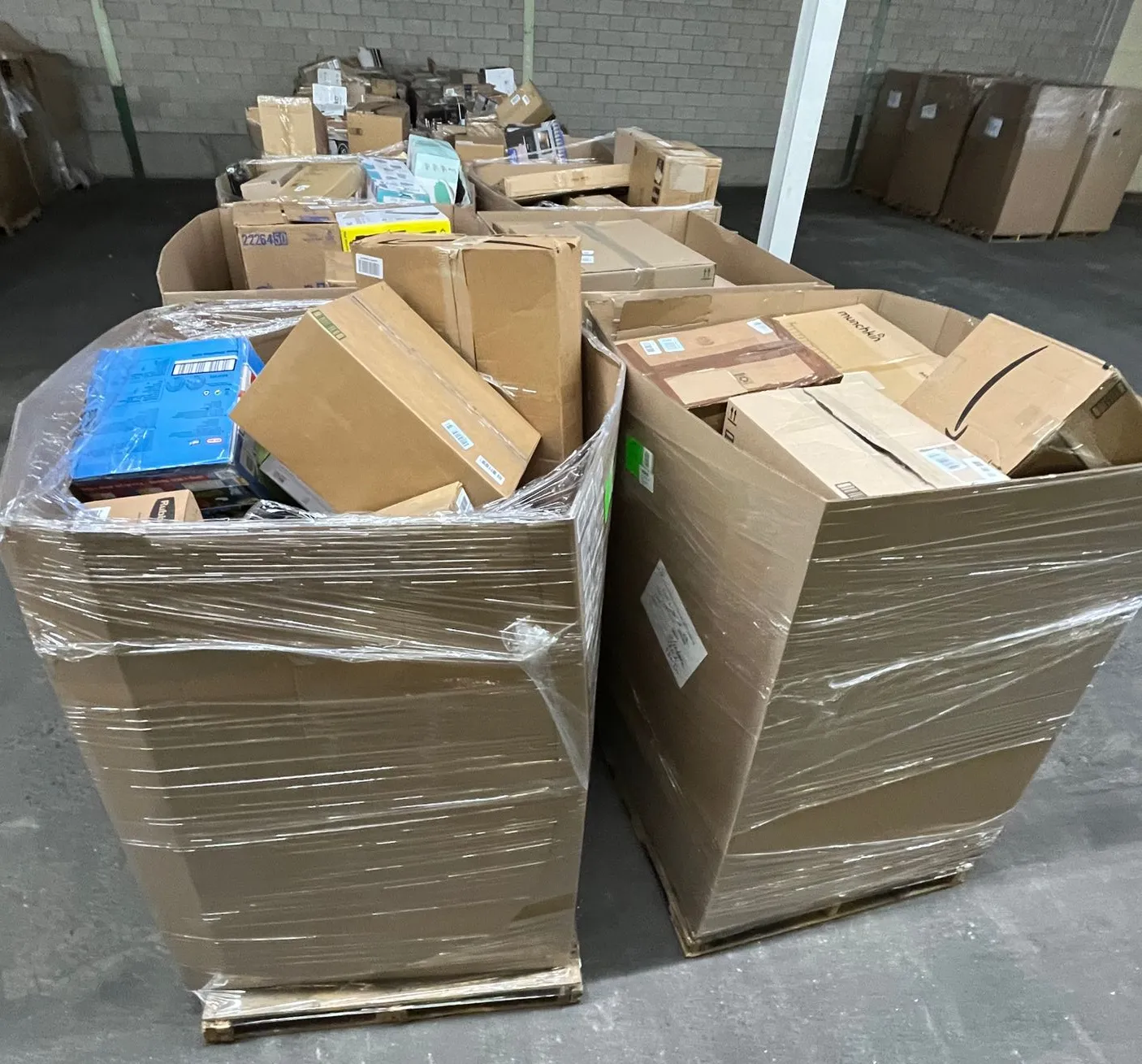 Amazon General Merchandise Truckload — listing photo 3, lot PC-TRUCK-0230