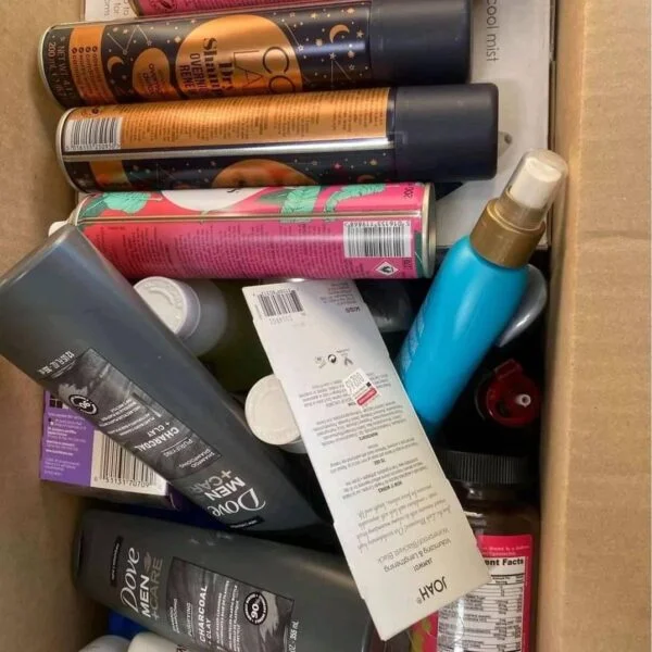 Makeup Boxes Pallets — listing photo 1, lot PC-GENER-0099