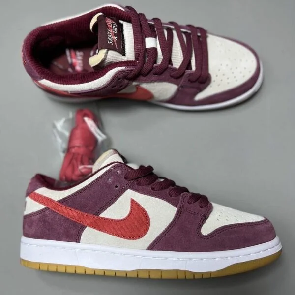 NIKE SB Dunk Low Red Grey — listing photo 9, lot PC-GENER-0114
