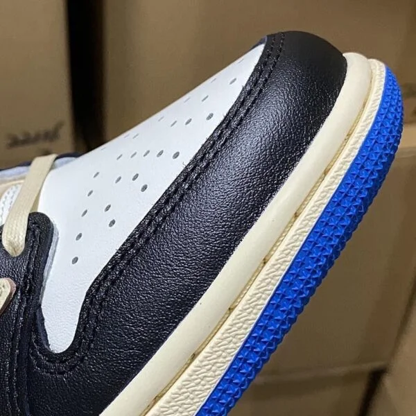 AJ1 Lightning Hook Low — listing photo 3, lot PC-GENER-0020