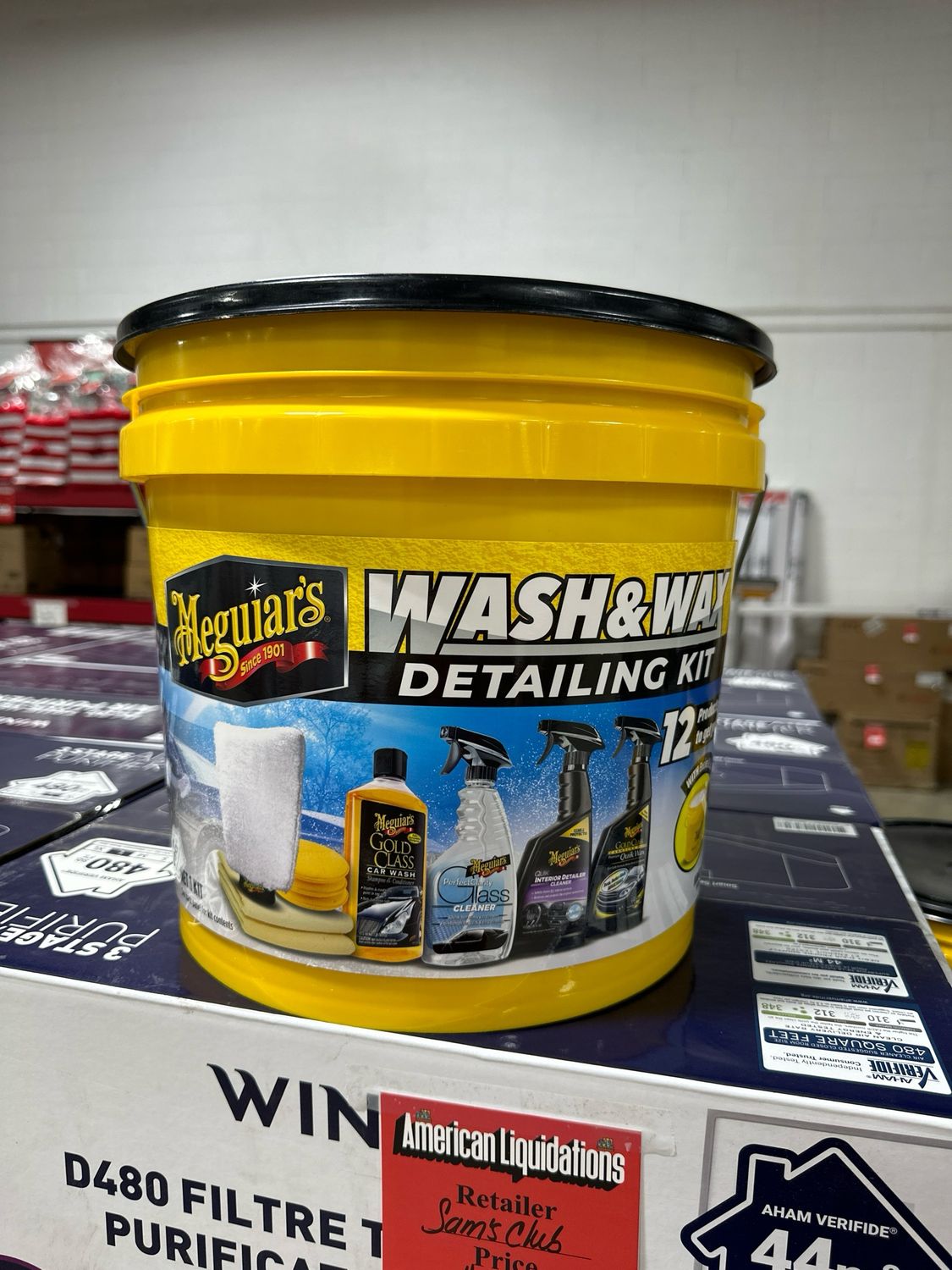 Meguiar’s 12 Piece Car Wash & Wax Detailing Kit Bucket Glass & Interior Cleaner — listing photo 1, lot PC-SAMSC-0203