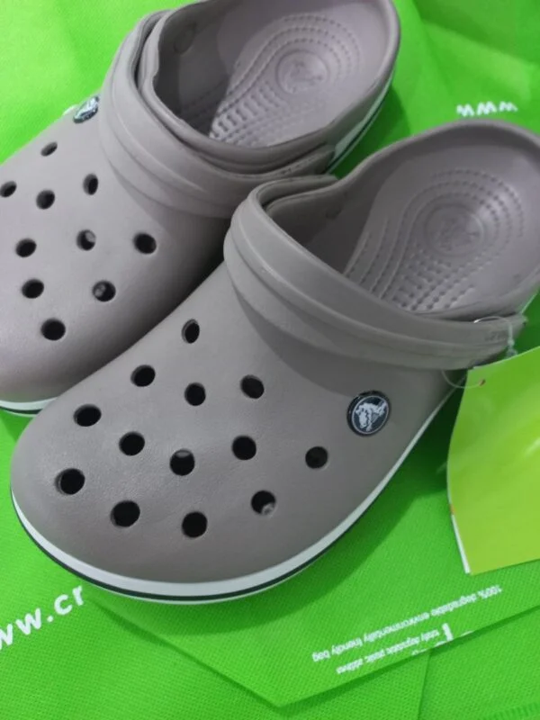 Crocs Shoes Bulk Pallets — listing photo 5, lot PC-GENER-0061