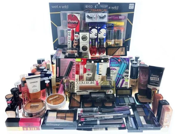 Mix Cosmetic Liquidations — listing photo 2, lot PC-GENER-0105
